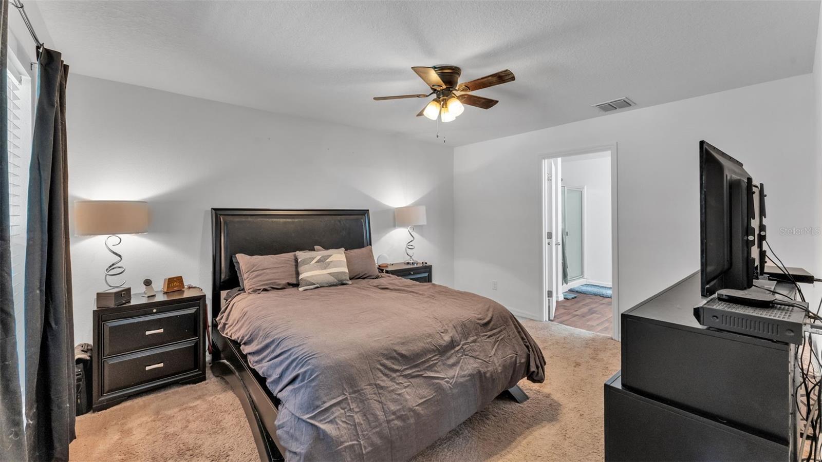 Image 34 of 52 For 5582 Maggiore Boulevard