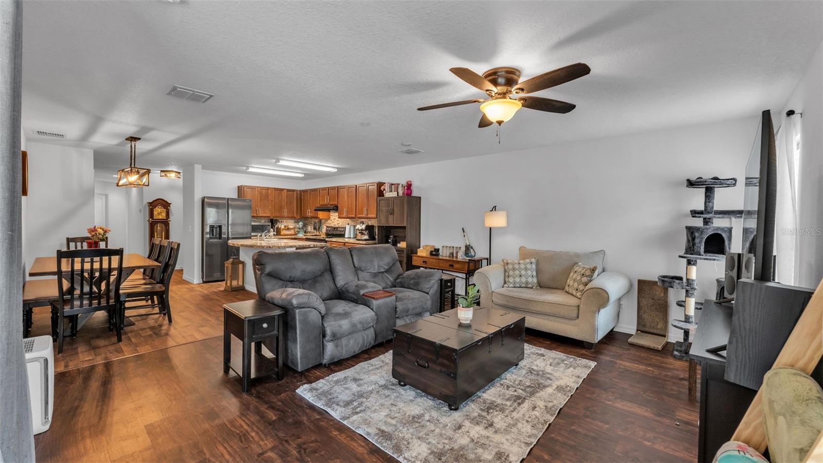 Image 9 of 52 For 5582 Maggiore Boulevard