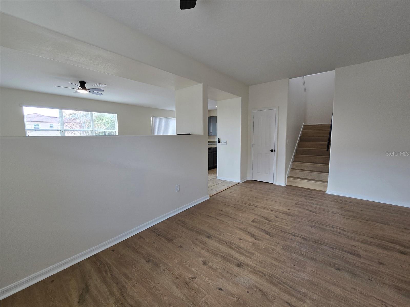 Image 11 of 29 For 6889 Lake Eaglebrooke Drive