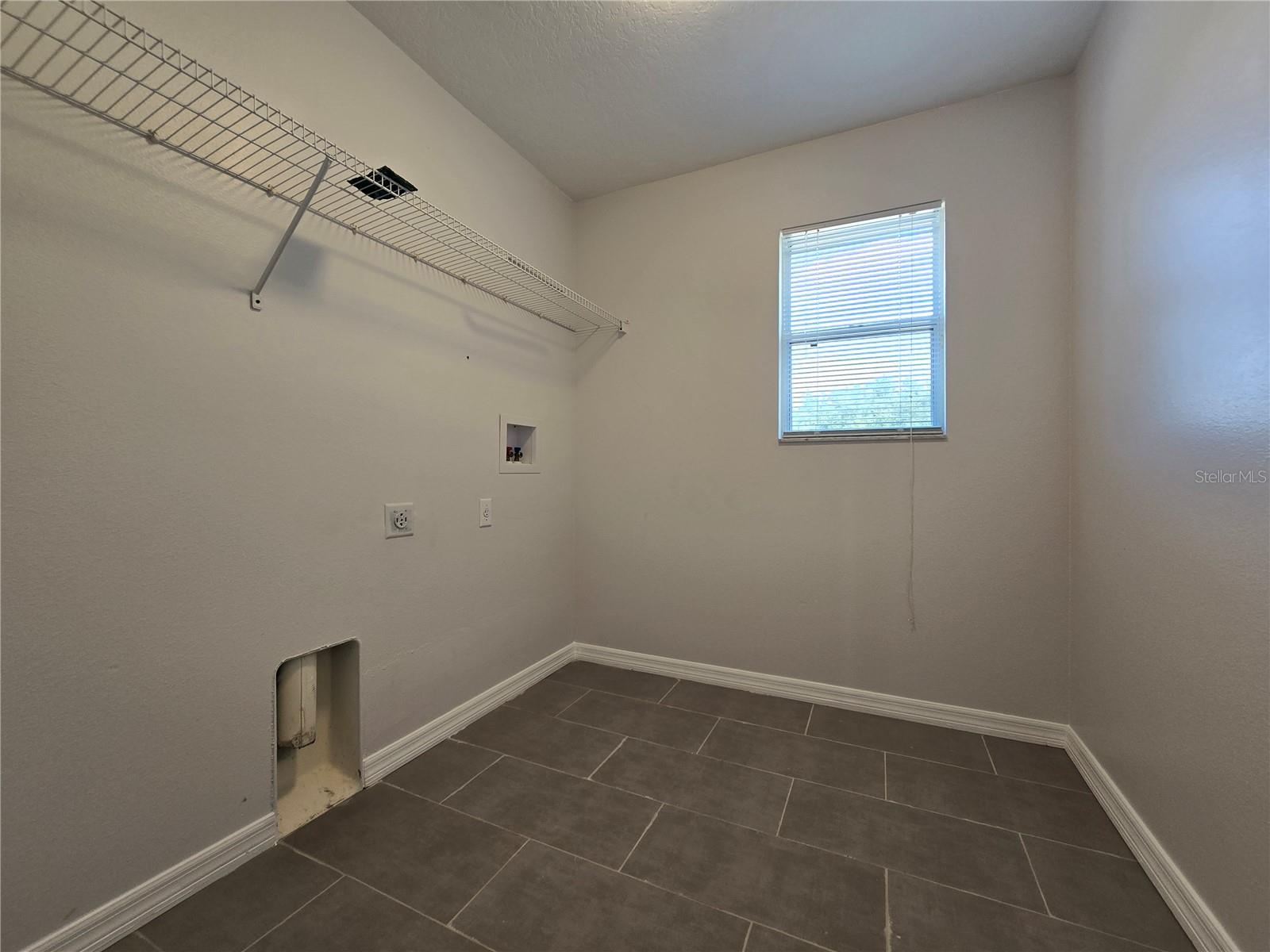 Image 28 of 29 For 6889 Lake Eaglebrooke Drive