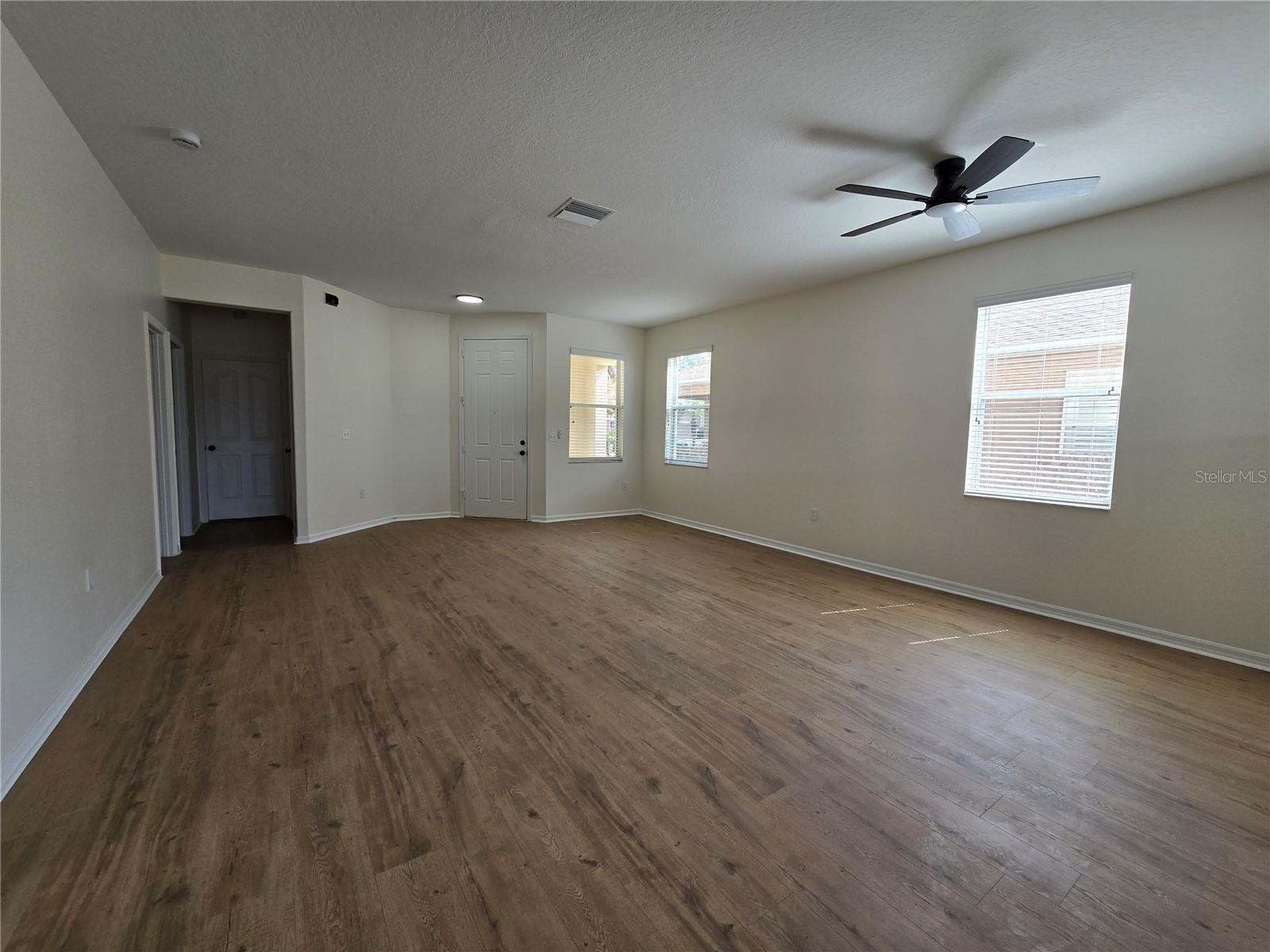 Image 3 of 29 For 6889 Lake Eaglebrooke Drive