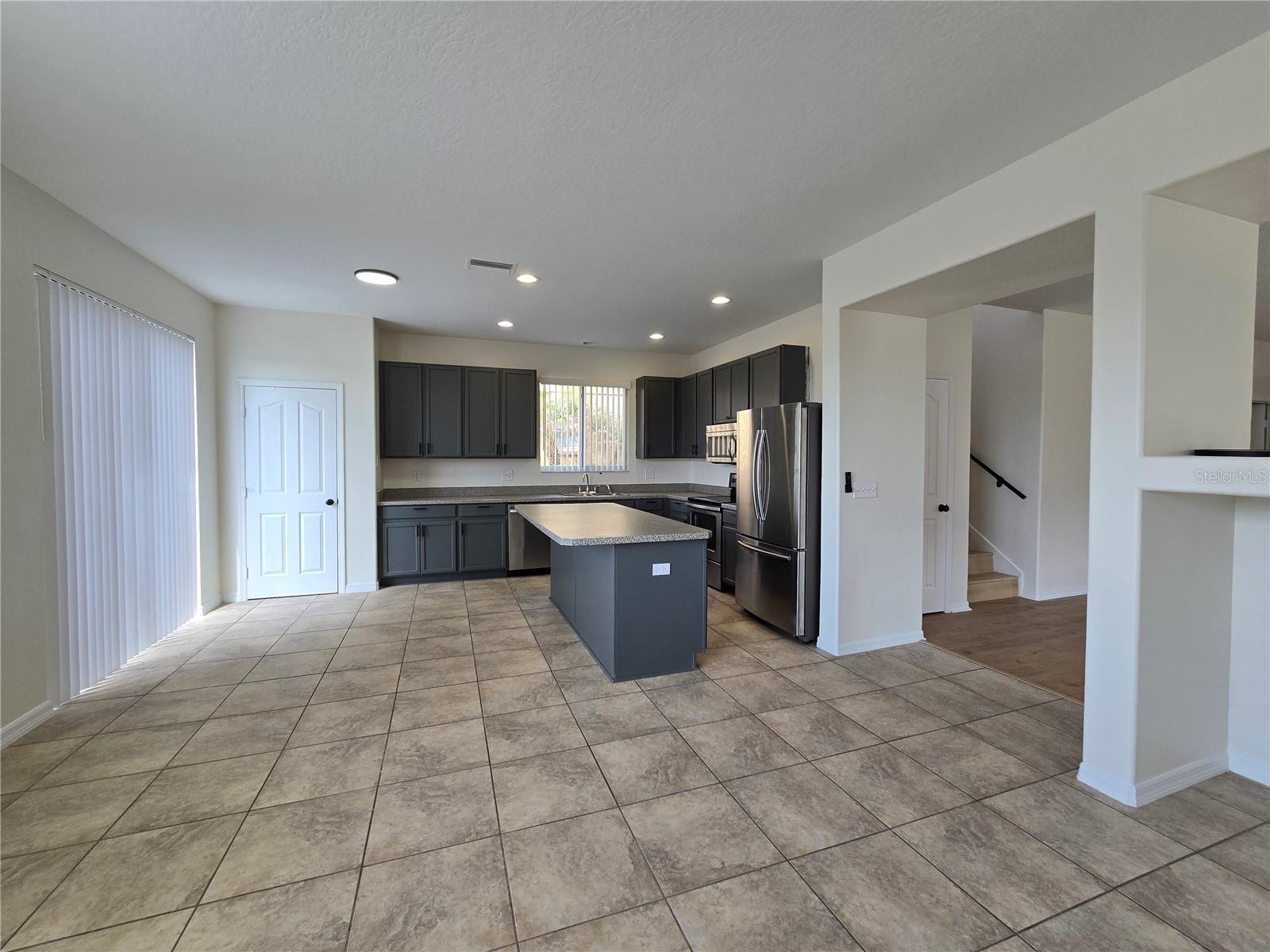 Image 7 of 29 For 6889 Lake Eaglebrooke Drive