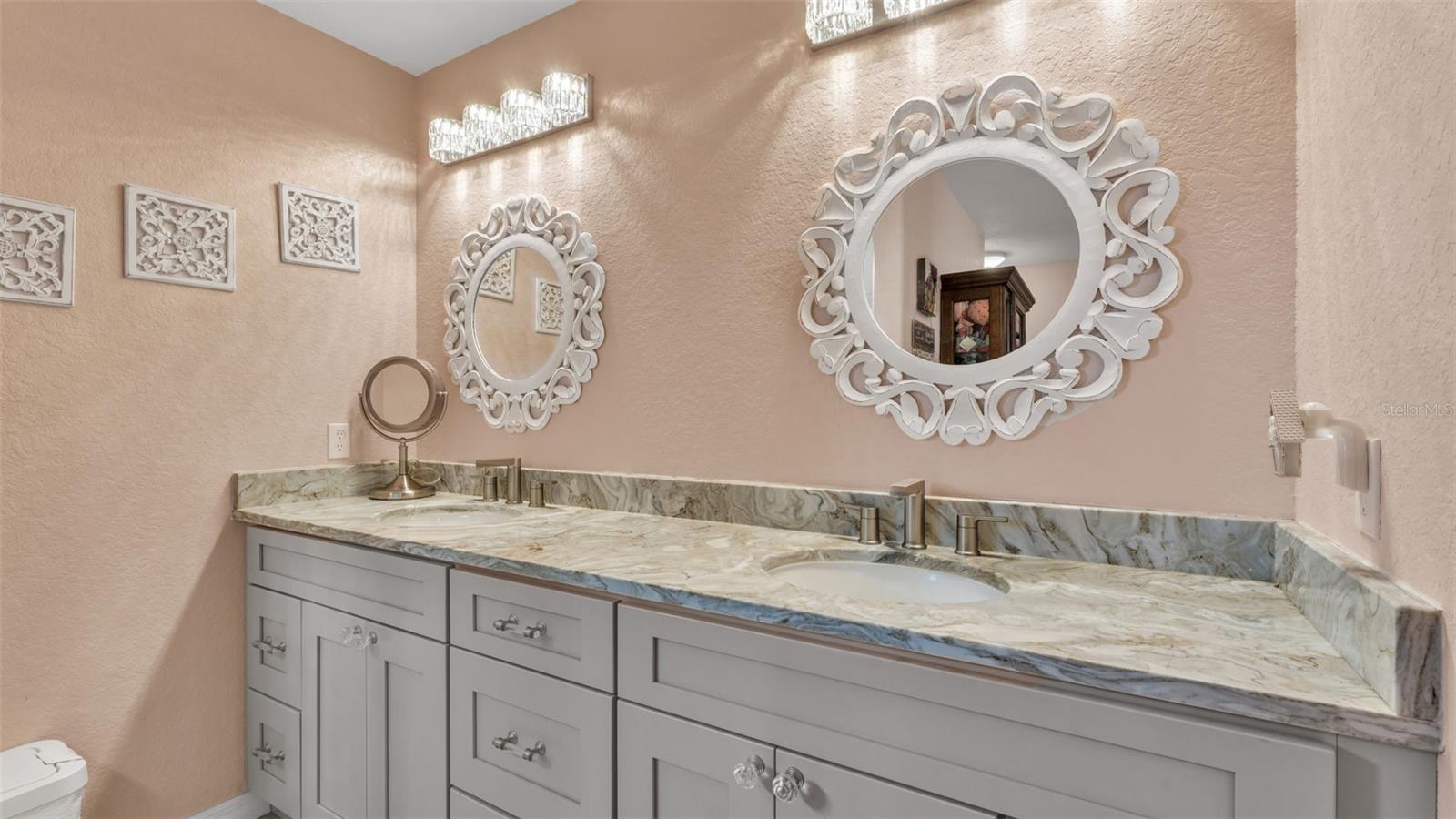 Image 16 of 53 For 8243 Alturas Road