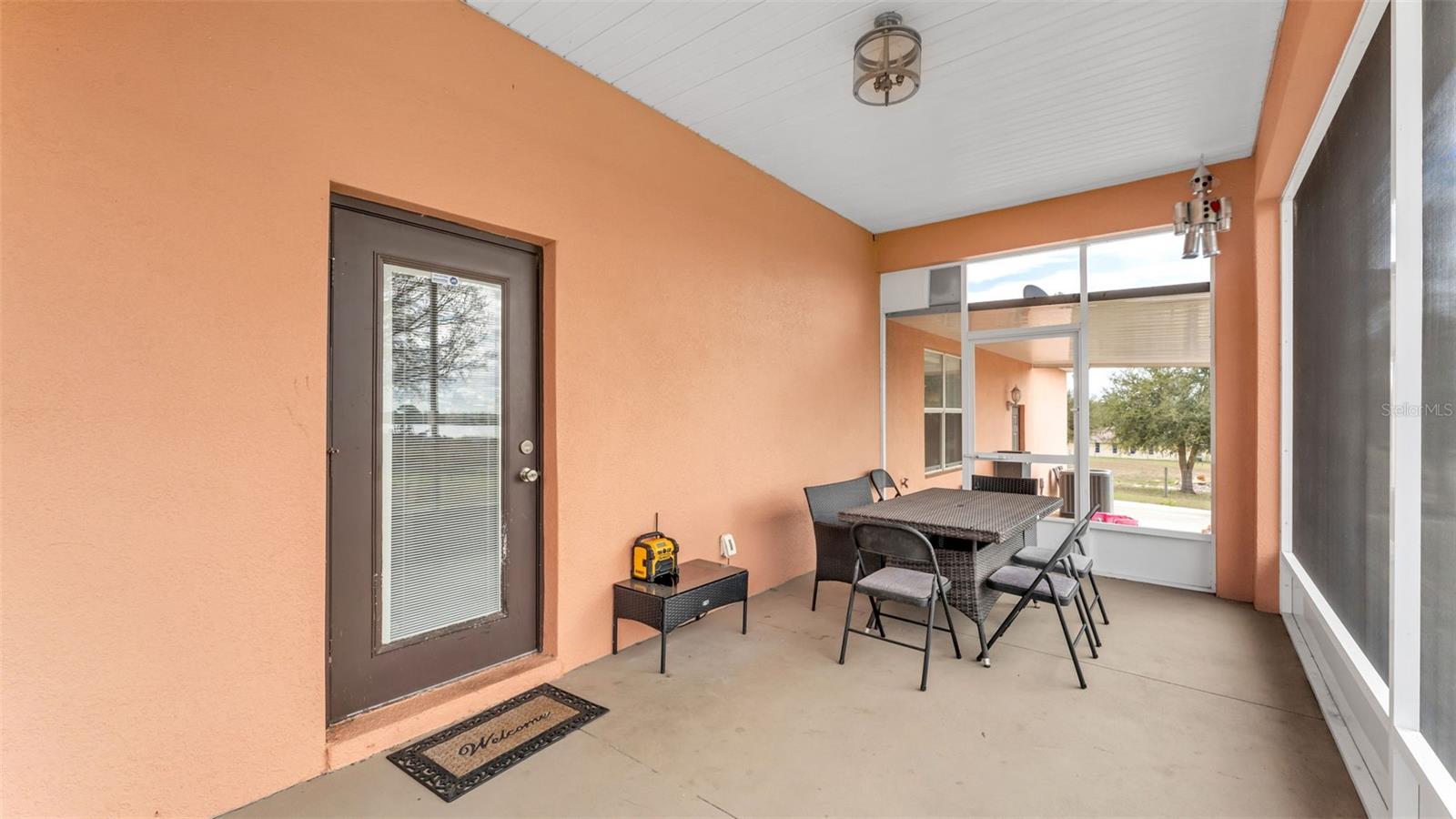 Image 18 of 53 For 8243 Alturas Road