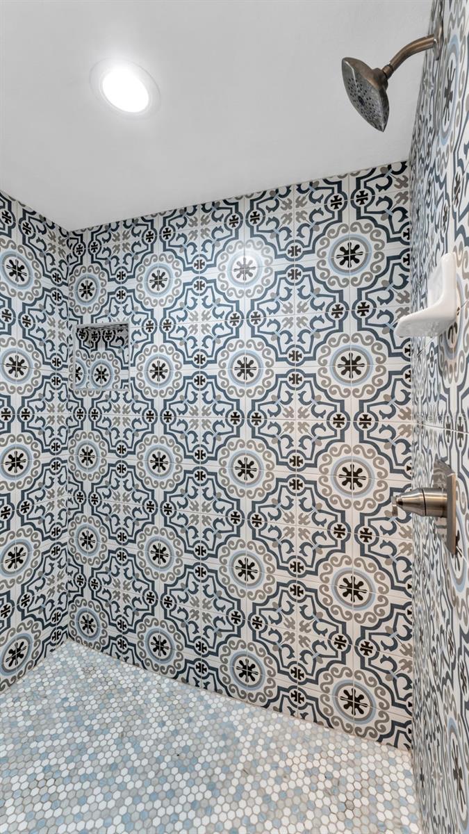 Image 39 of 53 For 8243 Alturas Road