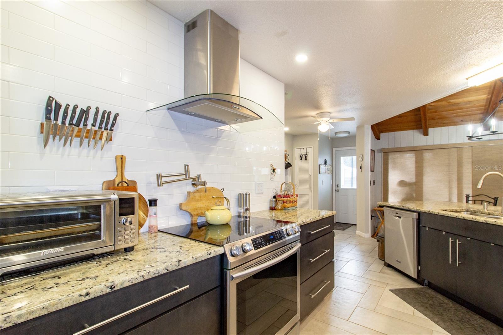 Image 11 of 37 For 5428 Weber Place