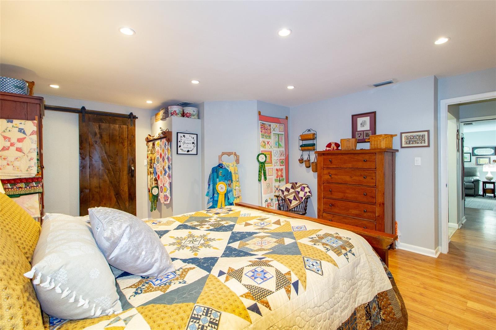 Image 17 of 37 For 5428 Weber Place