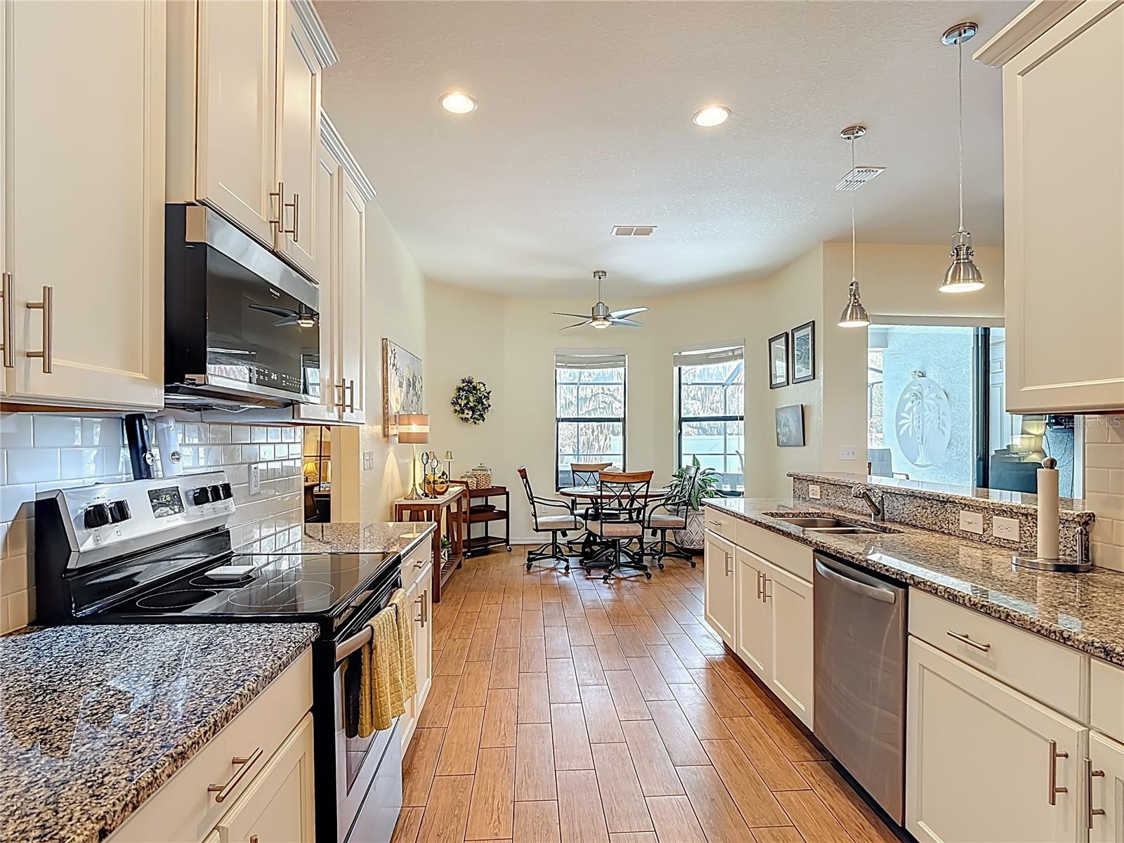 Image 17 of 49 For 1936 Crossroads Boulevard