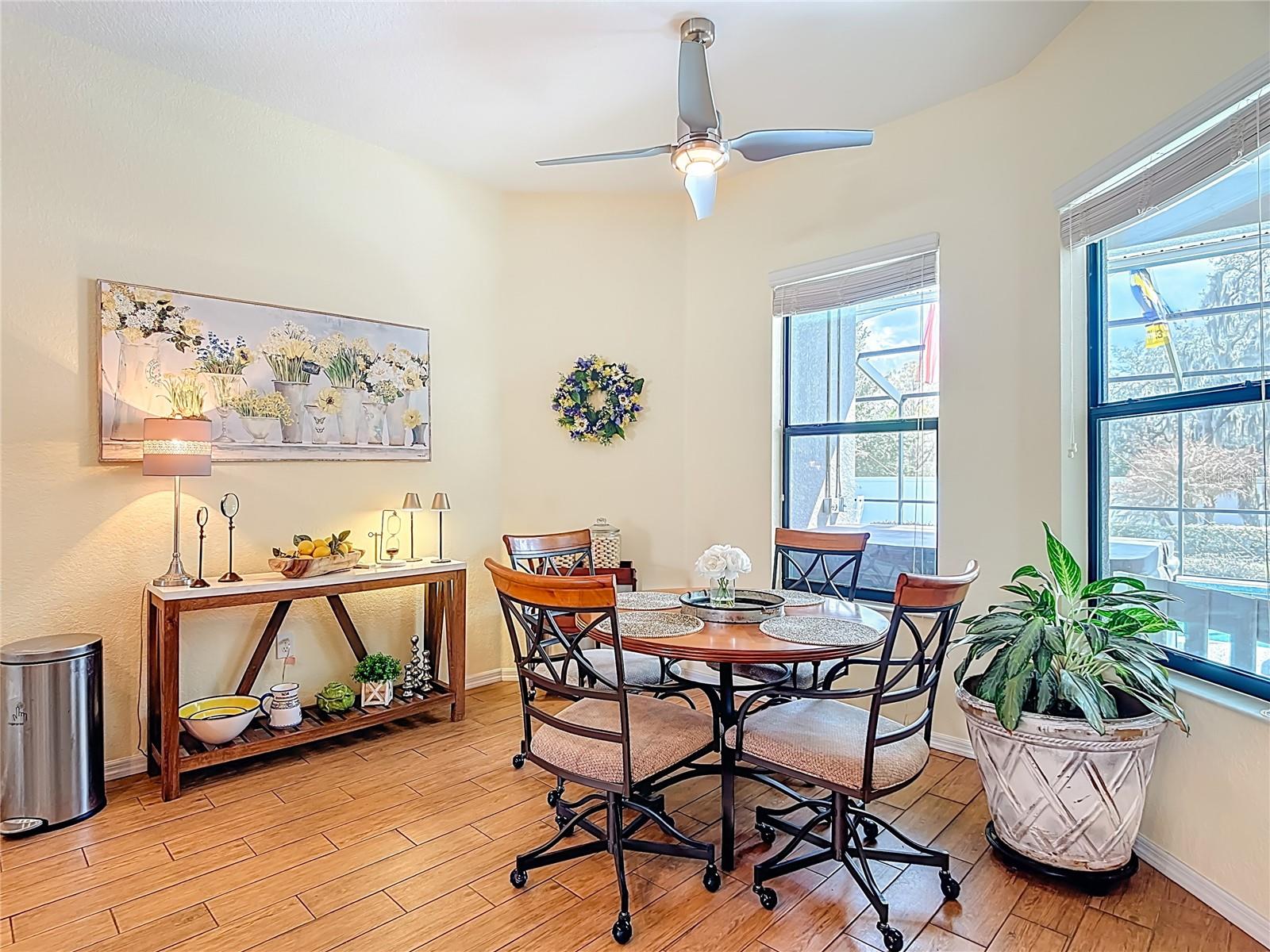 Image 18 of 49 For 1936 Crossroads Boulevard