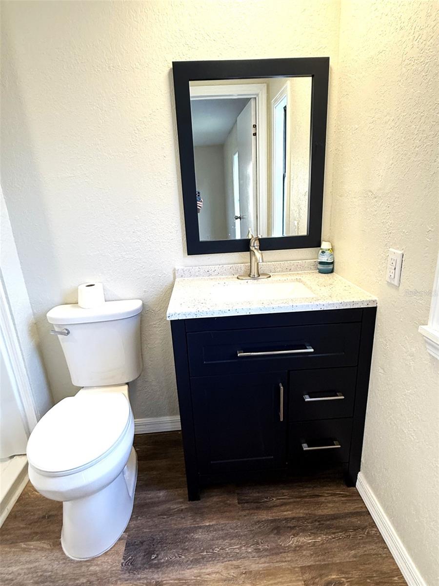 Image 10 of 25 For 2055 Floral Avenue 214