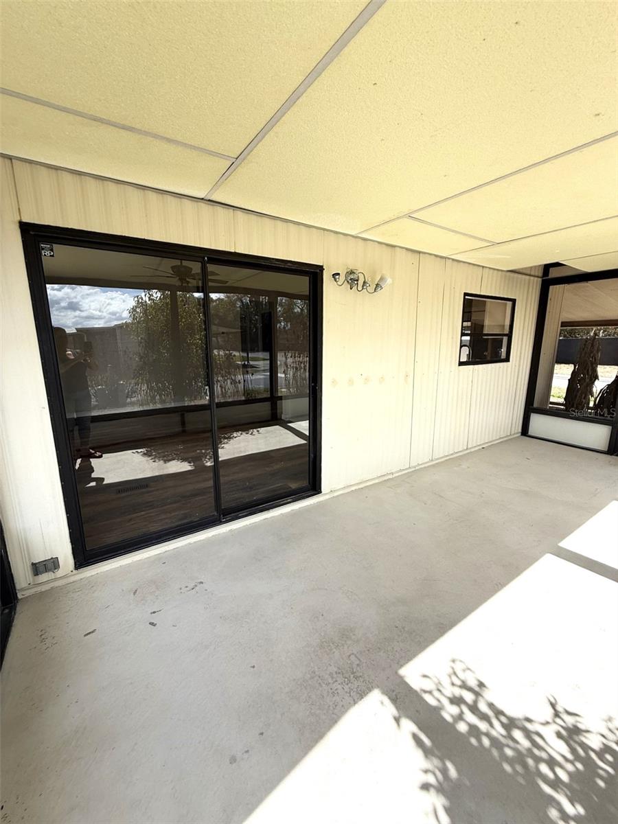 Image 16 of 25 For 2055 Floral Avenue 214