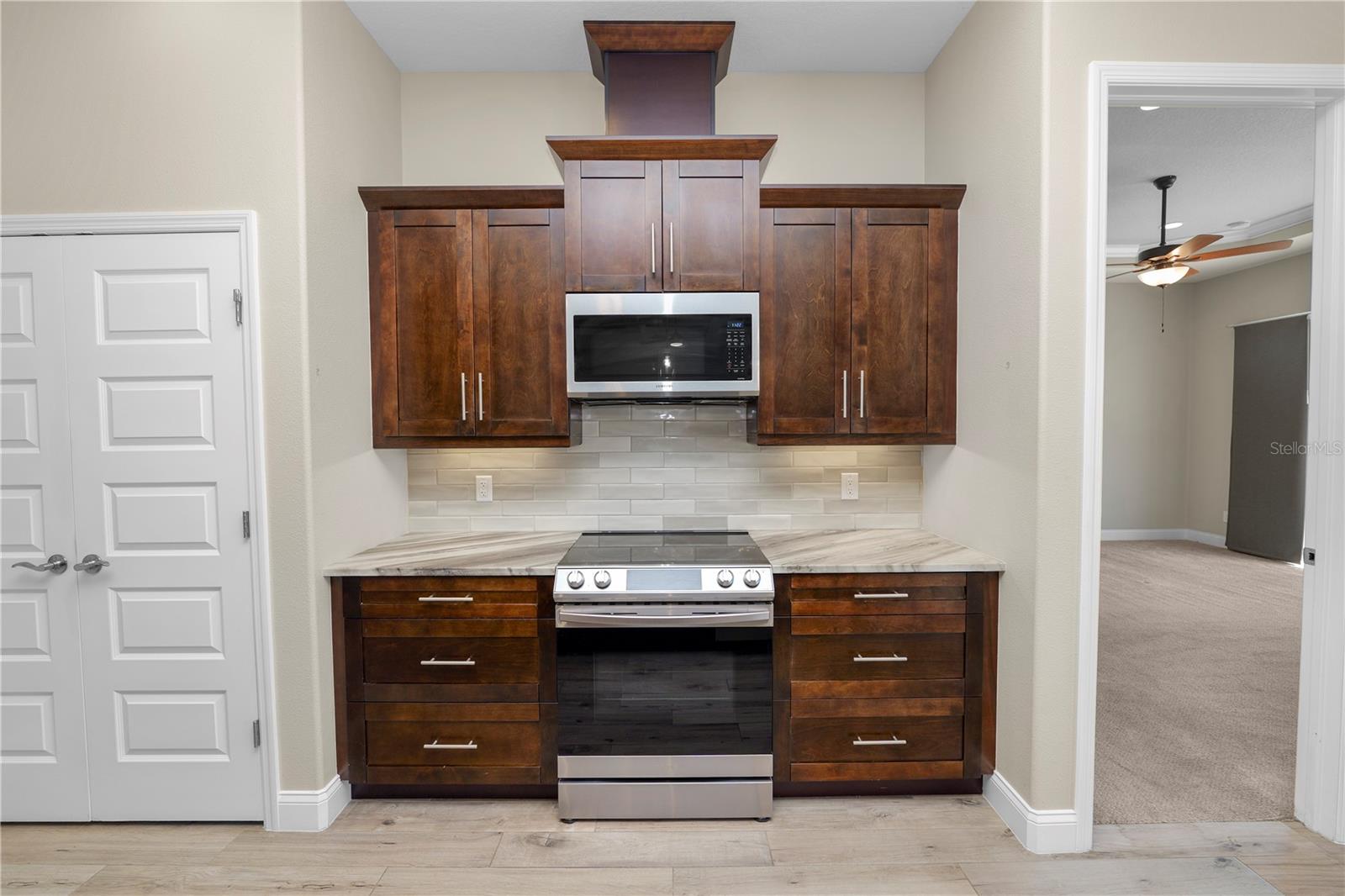 Image 37 of 82 For 5020 Truman Lane