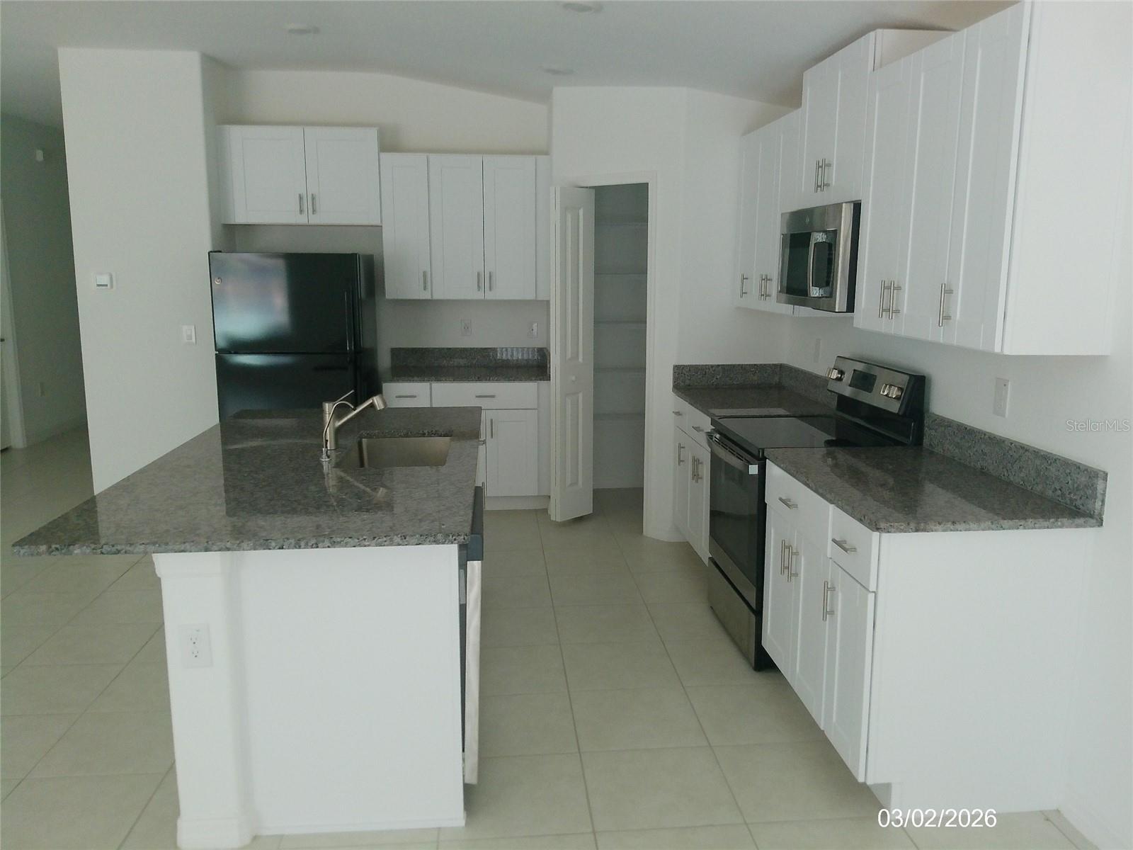 Image 10 of 25 For 1646 Red Loop