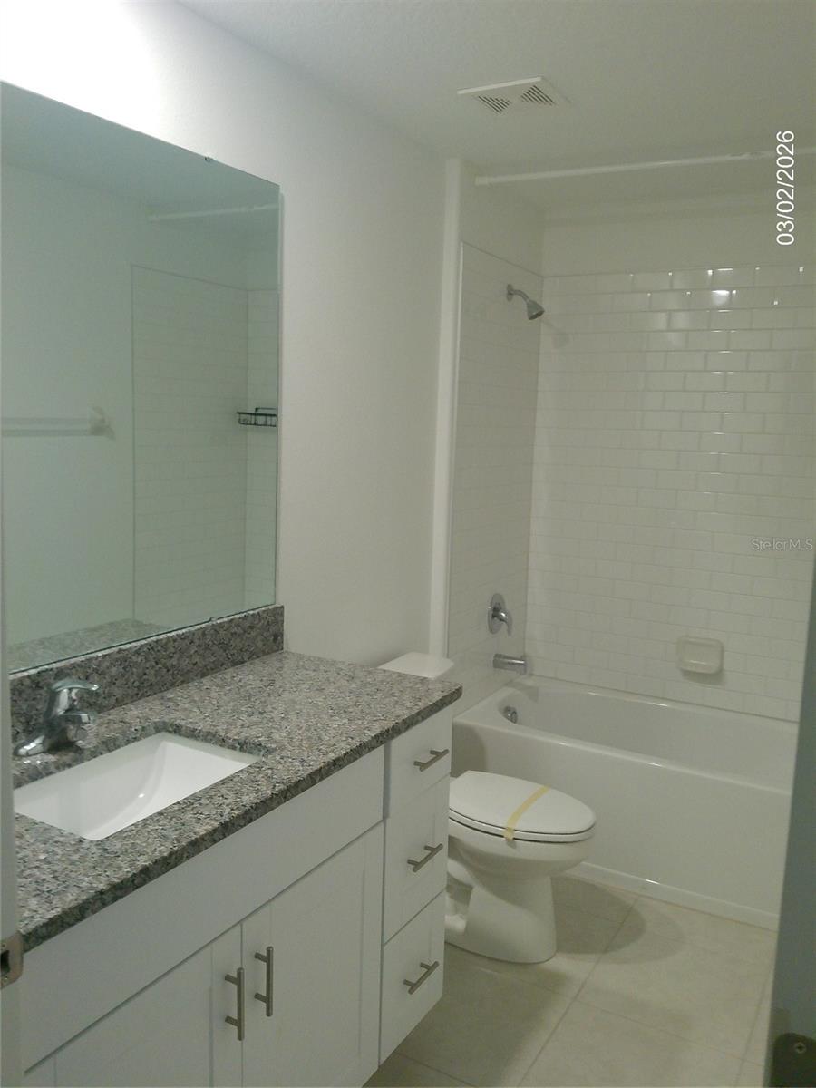 Image 5 of 25 For 1646 Red Loop