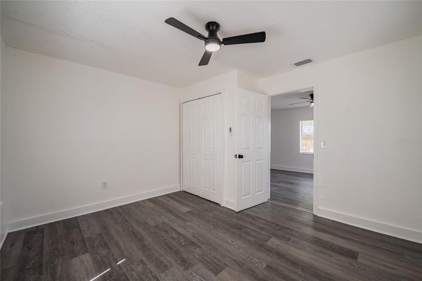 Image 11 of 26 For 1036 Missouri Avenue