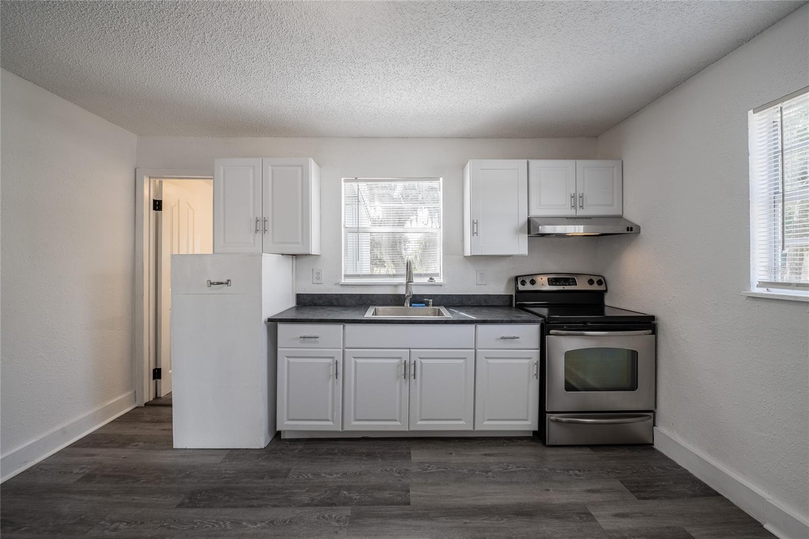 Image 15 of 26 For 1036 Missouri Avenue