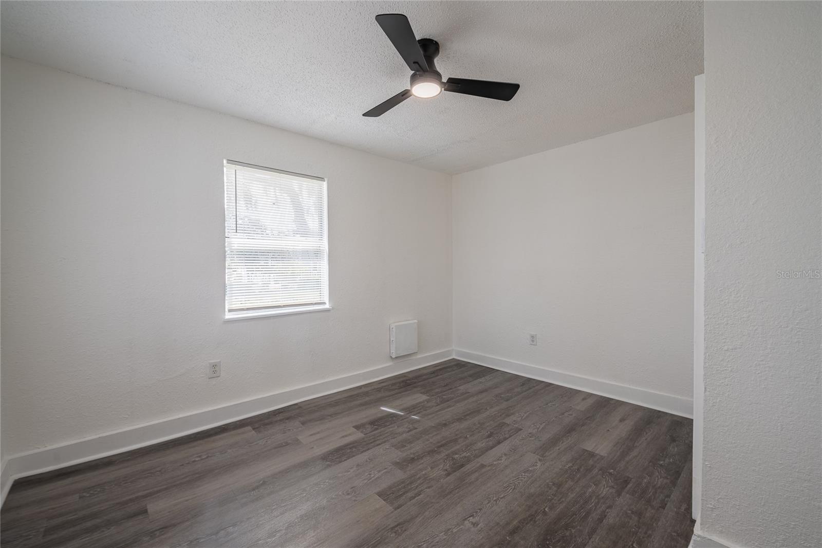 Image 8 of 26 For 1036 Missouri Avenue