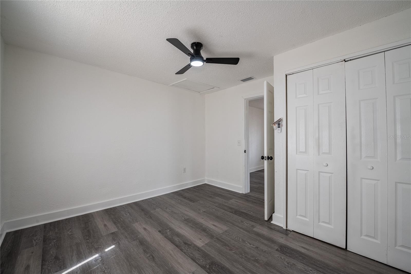 Image 9 of 26 For 1036 Missouri Avenue