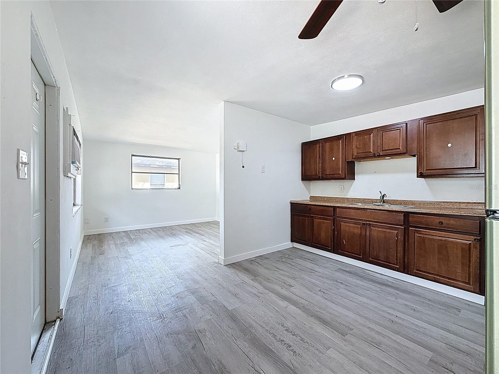 Image 4 of 46 For 319 Leta Street