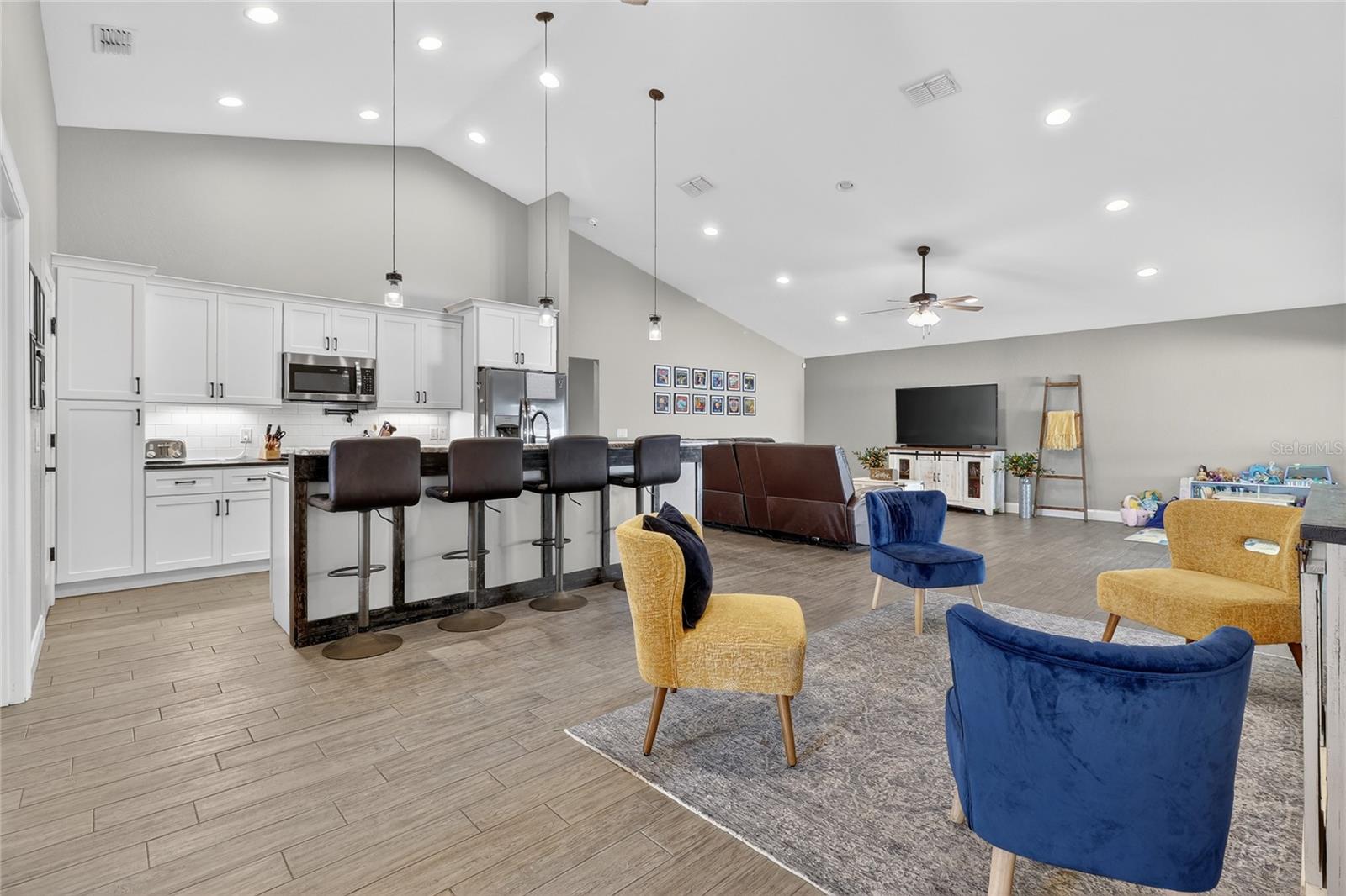 Image 12 of 56 For 143 Bentley Oaks Boulevard