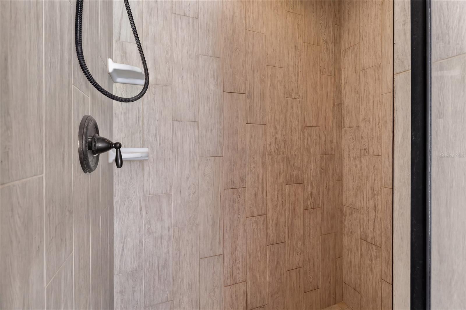 Image 34 of 56 For 143 Bentley Oaks Boulevard