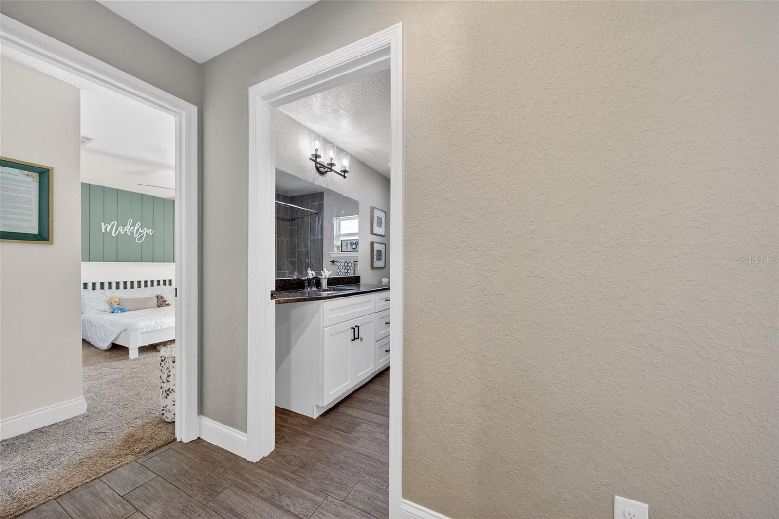 Image 40 of 56 For 143 Bentley Oaks Boulevard