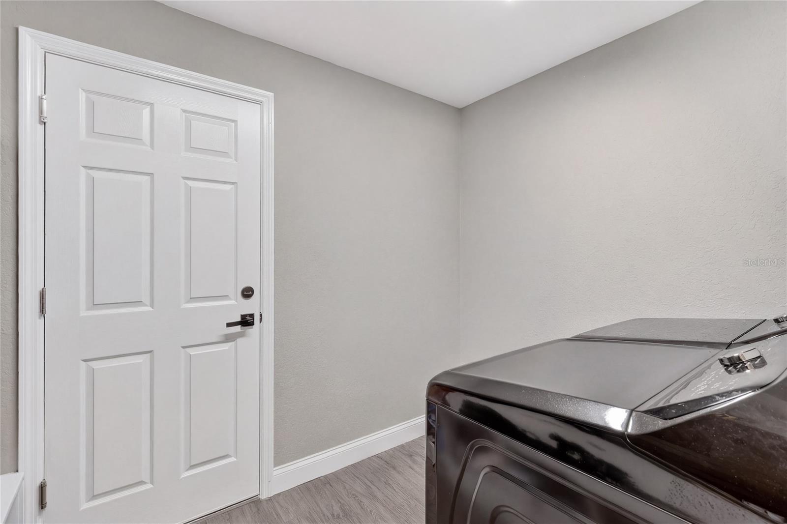 Image 44 of 56 For 143 Bentley Oaks Boulevard