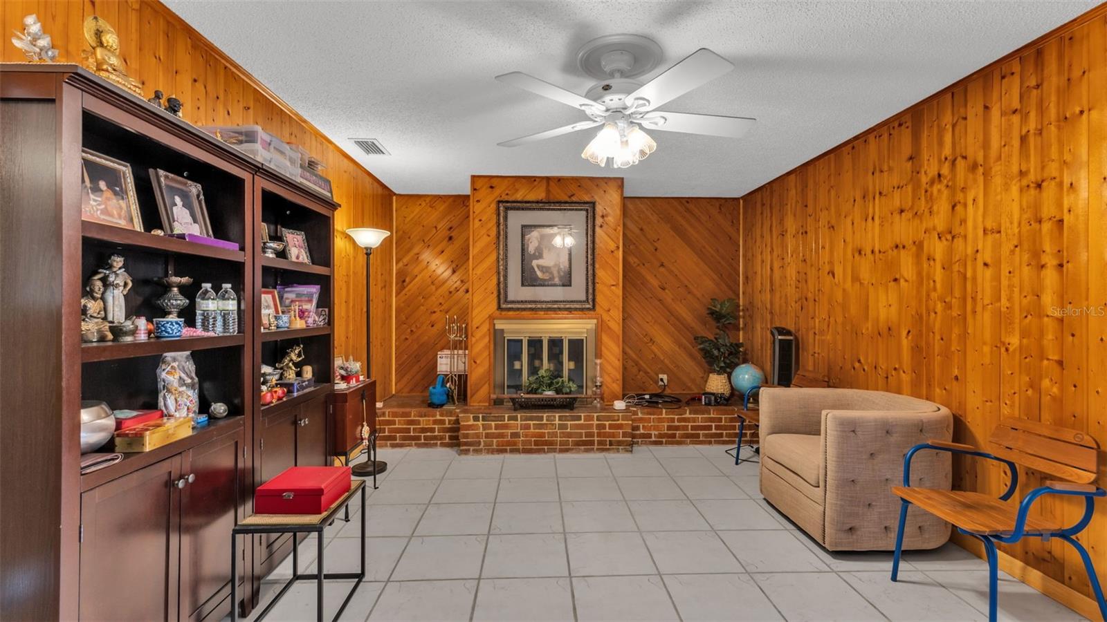 Image 11 of 39 For 5717 Lake Grove Drive