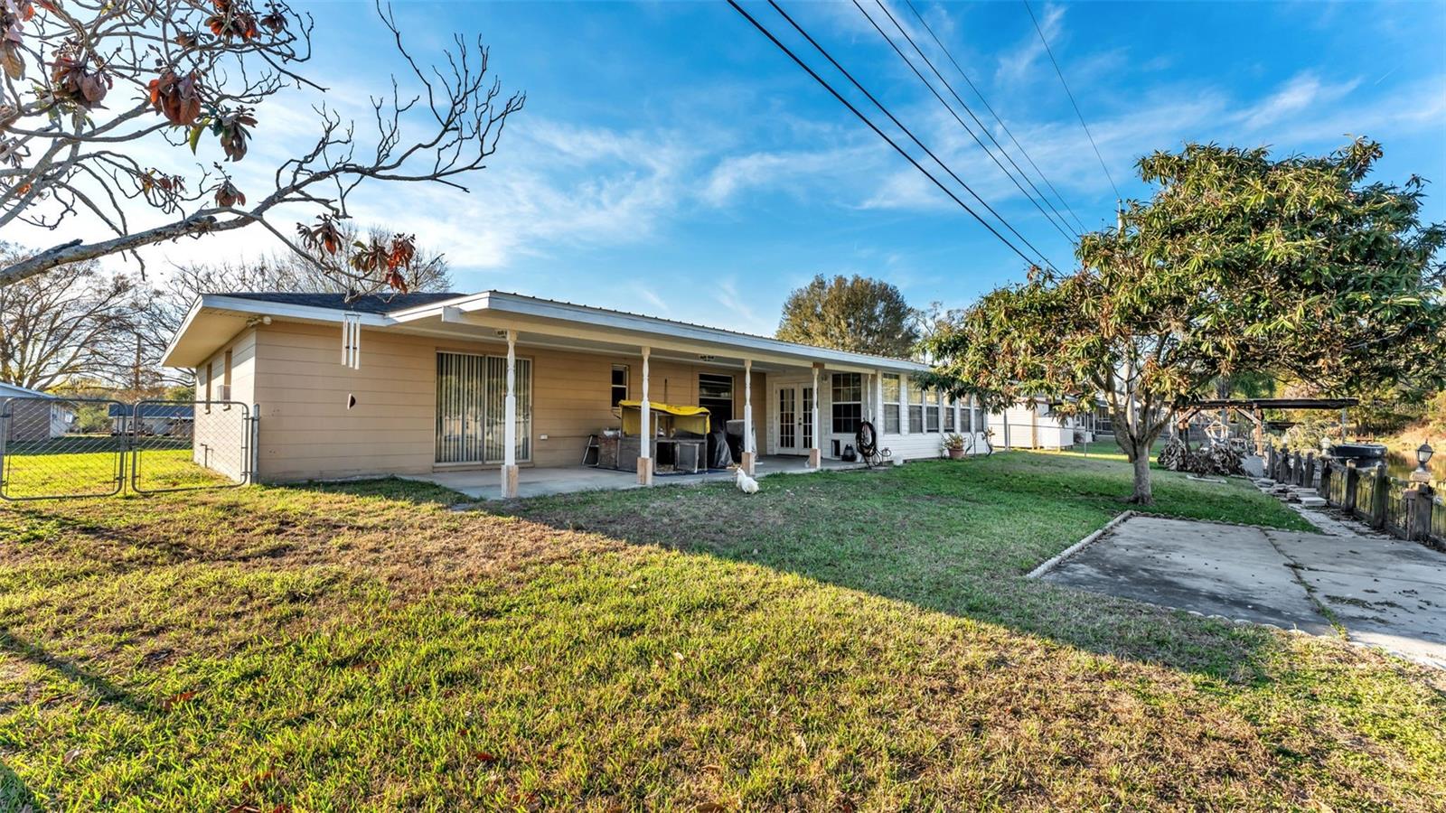 Image 9 of 39 For 5717 Lake Grove Drive