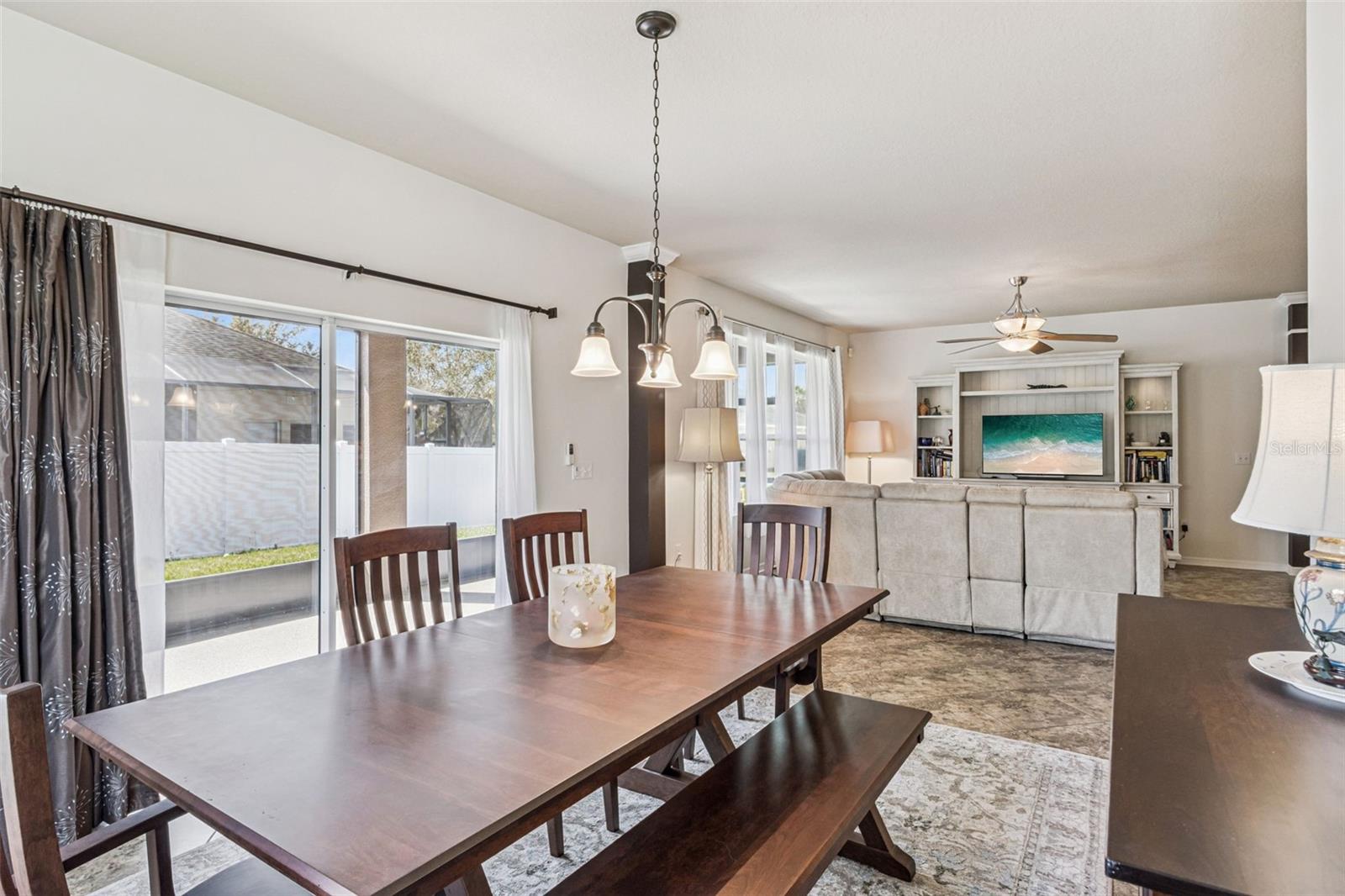 Image 12 of 56 For 31518 Bearded Oak Drive