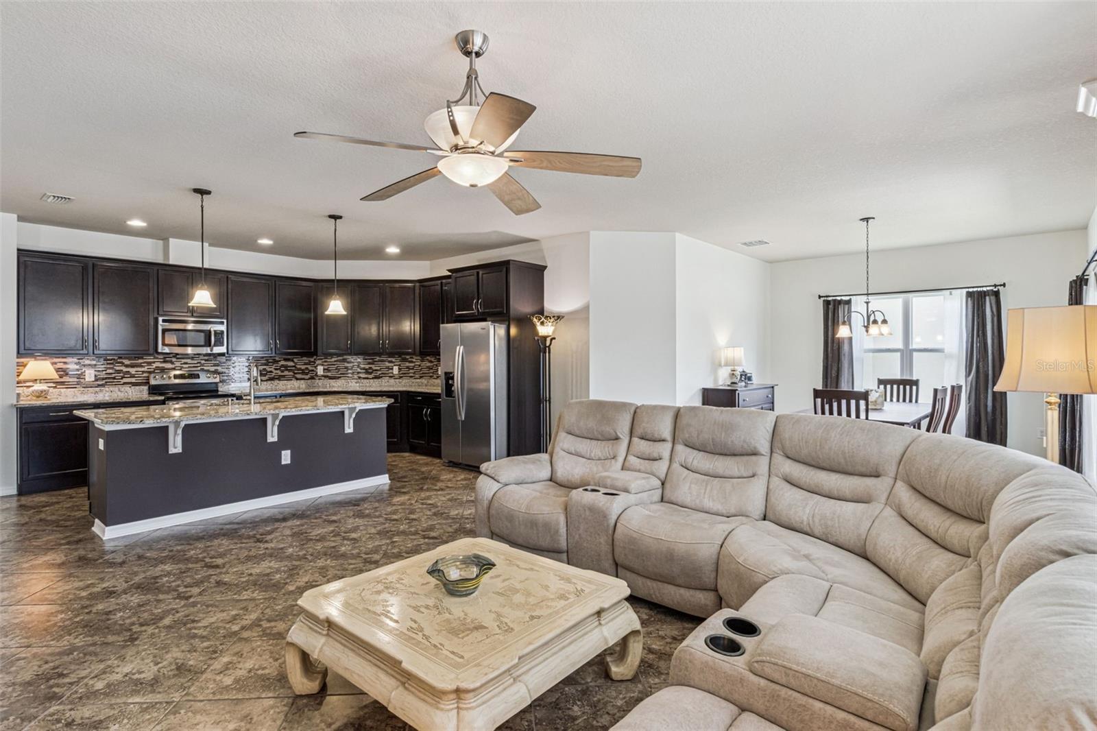 Image 15 of 56 For 31518 Bearded Oak Drive