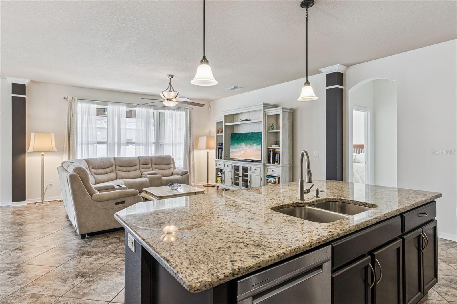 Image 18 of 56 For 31518 Bearded Oak Drive