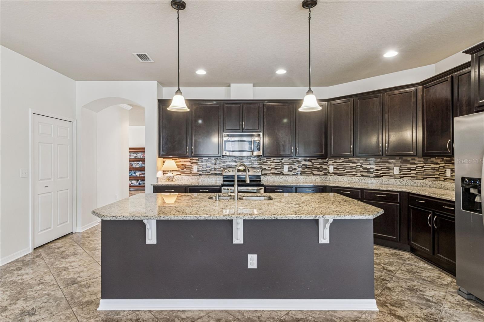 Image 19 of 56 For 31518 Bearded Oak Drive