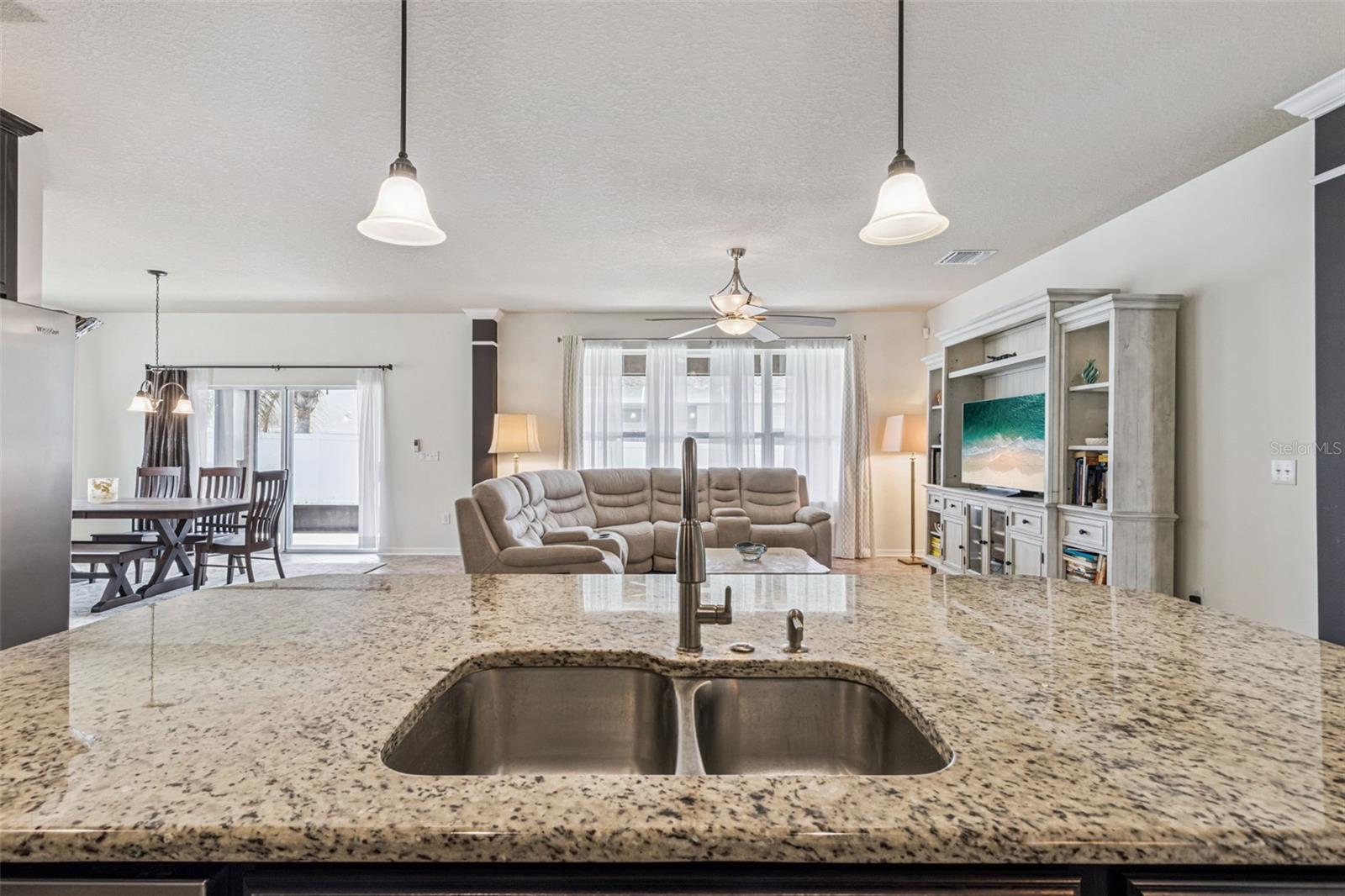 Image 20 of 56 For 31518 Bearded Oak Drive