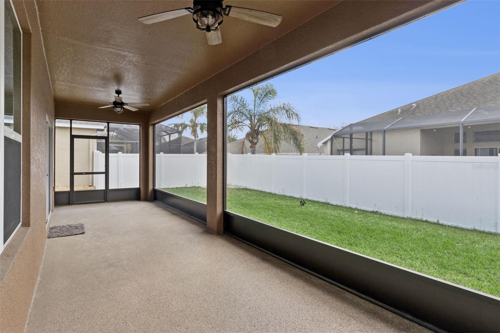 Image 39 of 56 For 31518 Bearded Oak Drive