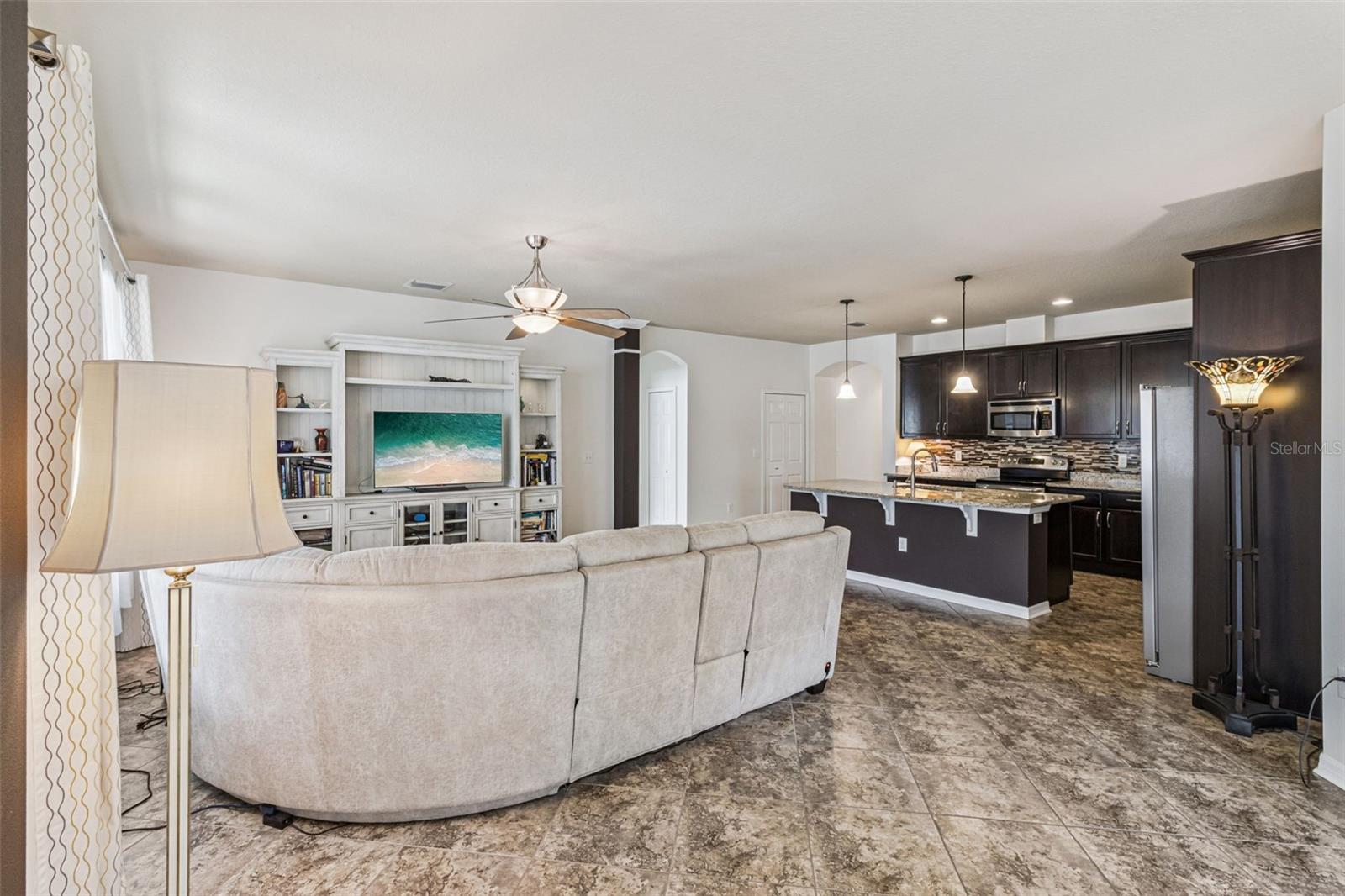 Image 4 of 56 For 31518 Bearded Oak Drive