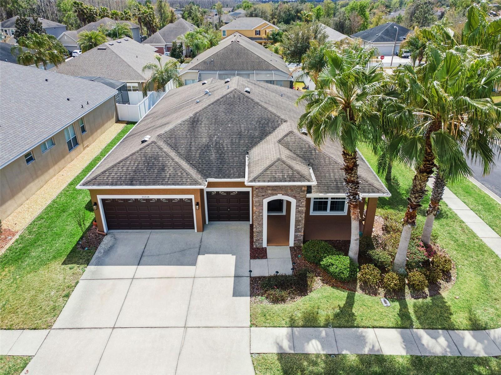 Image 43 of 56 For 31518 Bearded Oak Drive