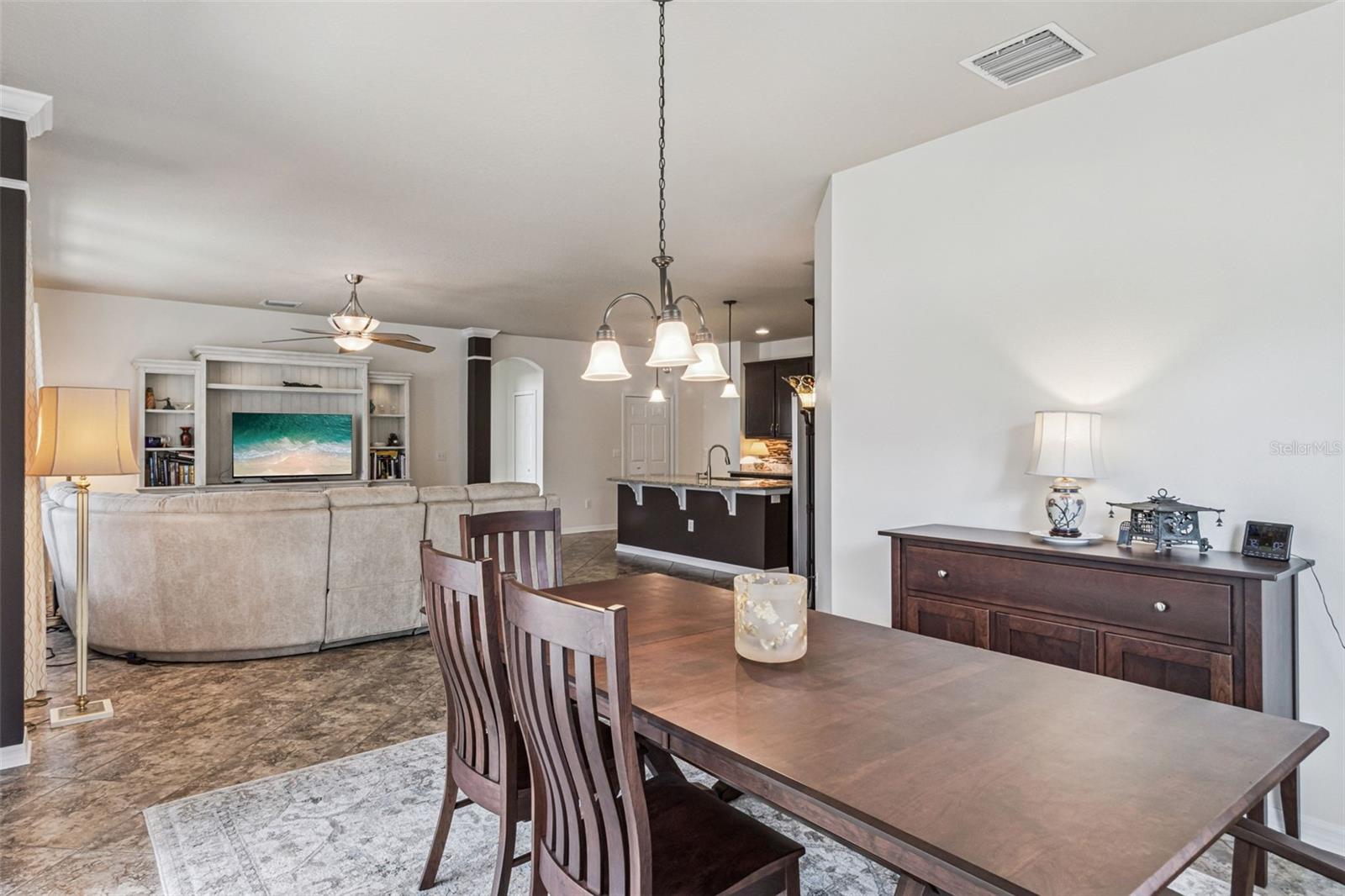 Image 5 of 56 For 31518 Bearded Oak Drive