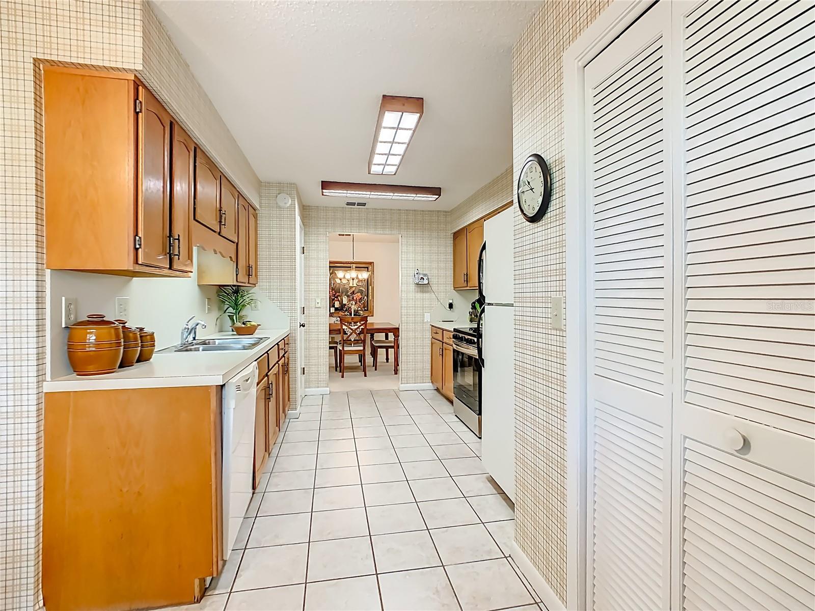 Image 14 of 54 For 2813 Wingfoot Ct