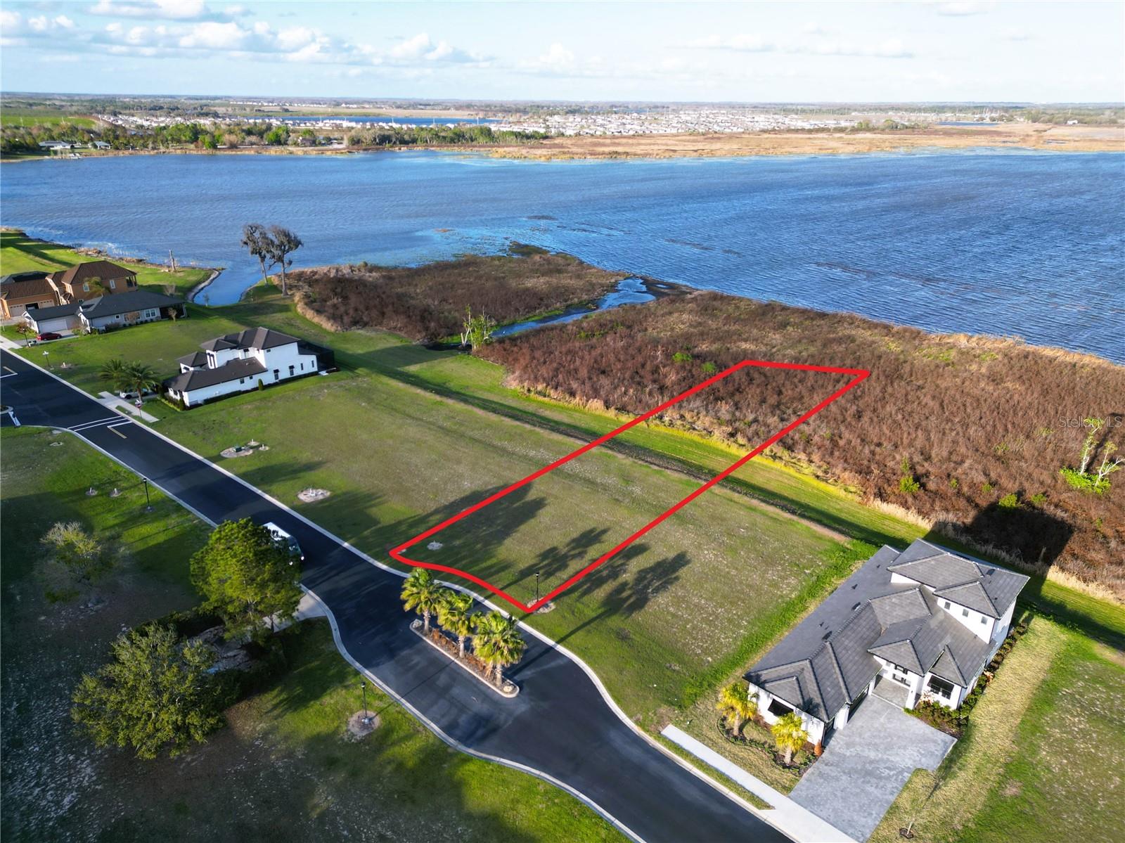 Image 6 of 33 For 344 Caladium Avenue