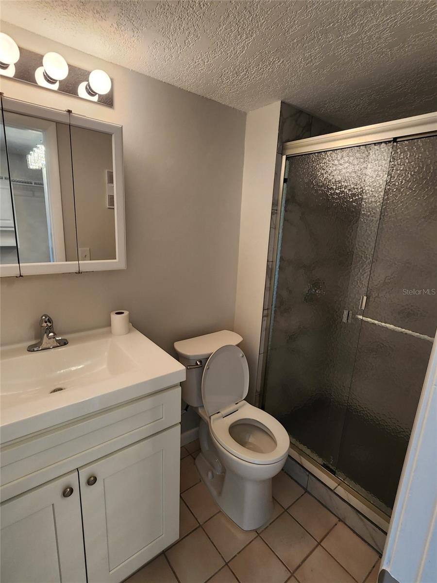 Image 17 of 45 For 333 Lake Howard Drive Nw 313a