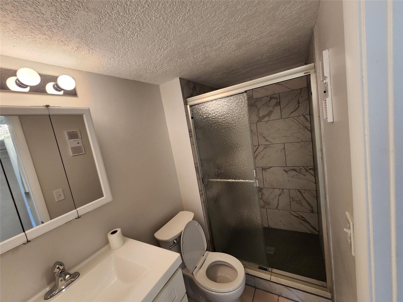 Image 18 of 45 For 333 Lake Howard Drive Nw 313a