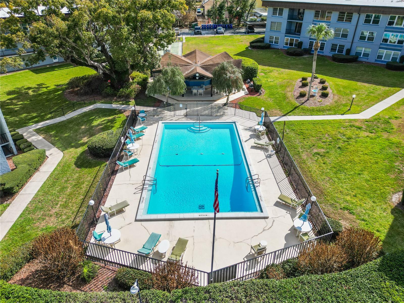 Image 2 of 45 For 333 Lake Howard Drive Nw 313a