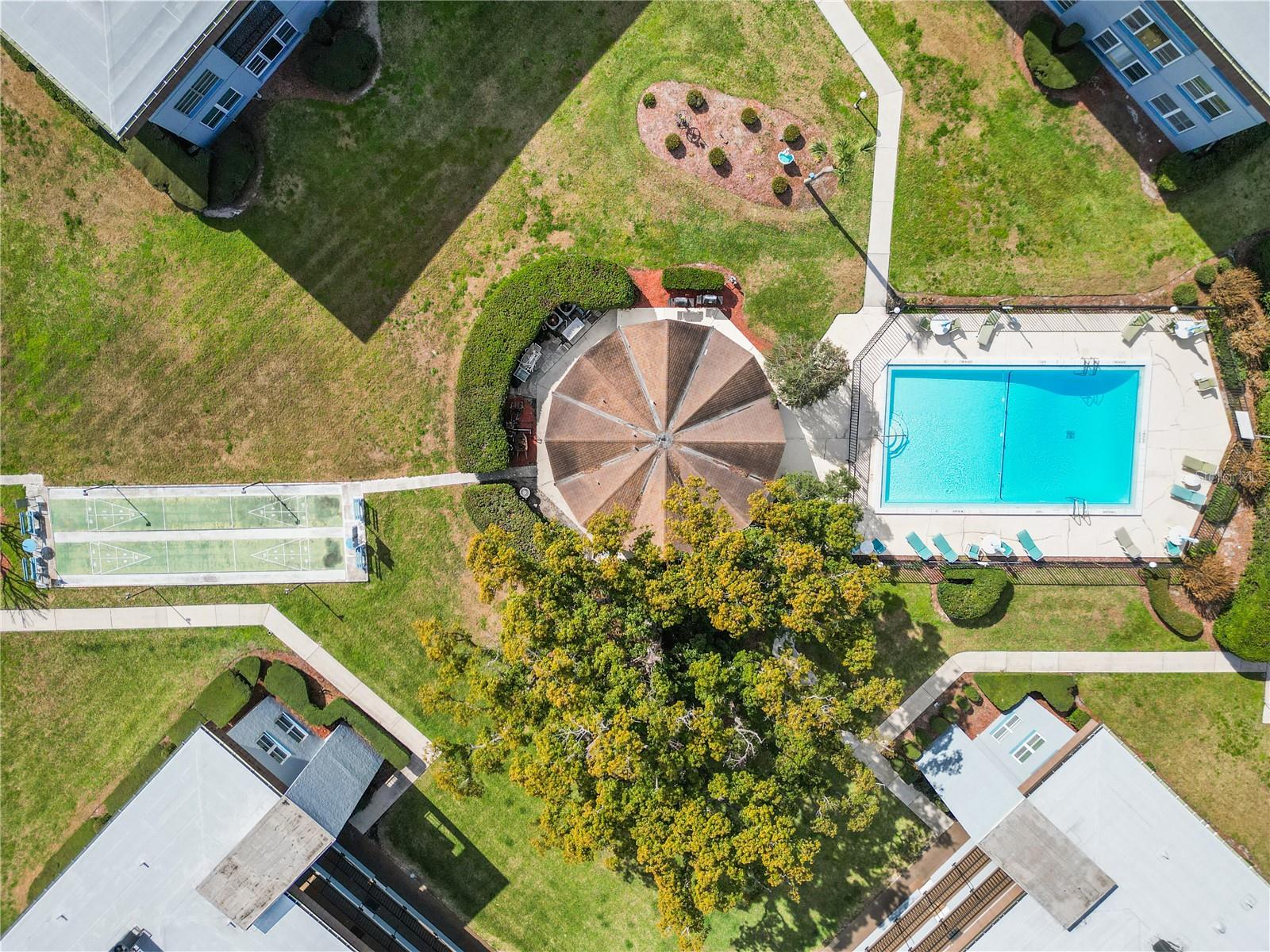 Image 31 of 45 For 333 Lake Howard Drive Nw 313a