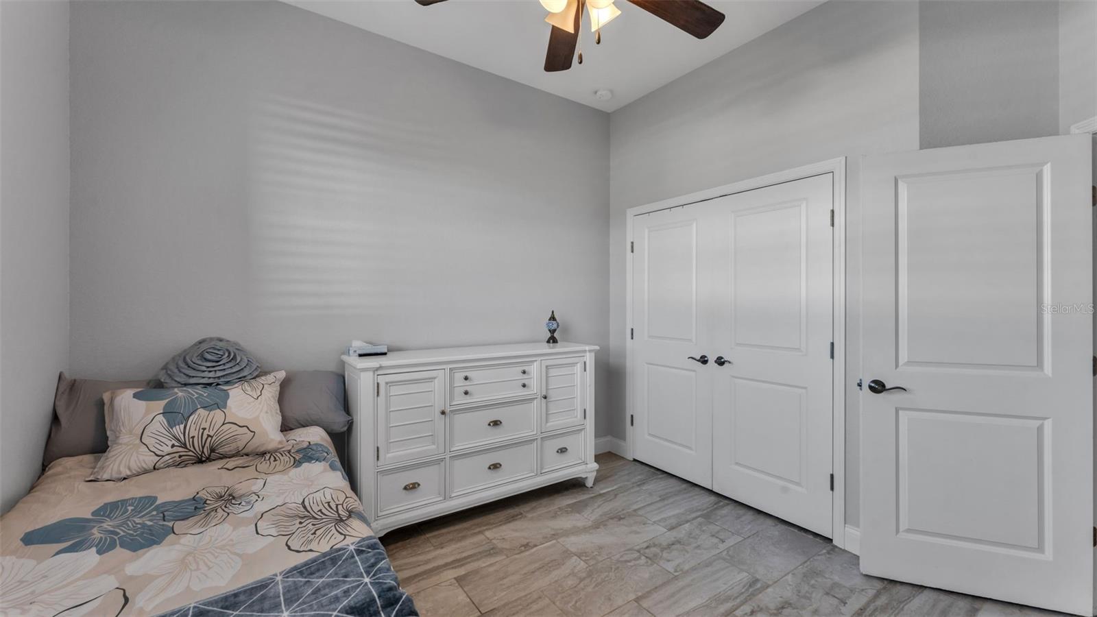 Image 21 of 50 For 7017 Highlands Creek Avenue