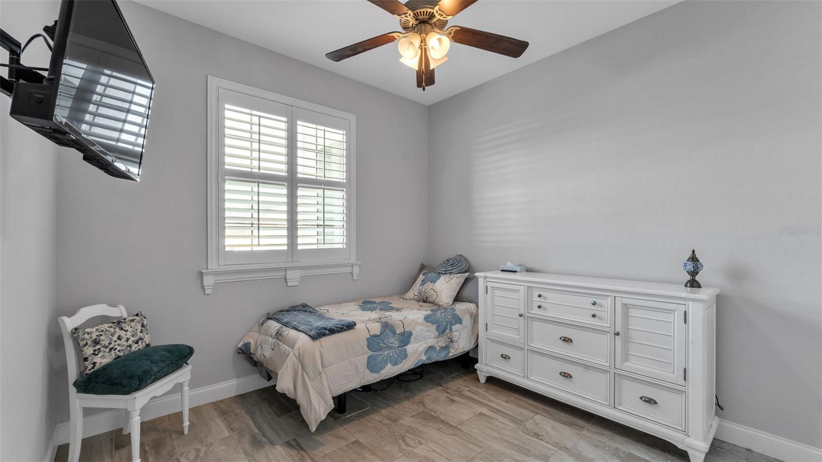 Image 22 of 50 For 7017 Highlands Creek Avenue