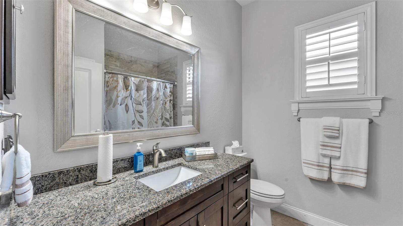 Image 26 of 50 For 7017 Highlands Creek Avenue