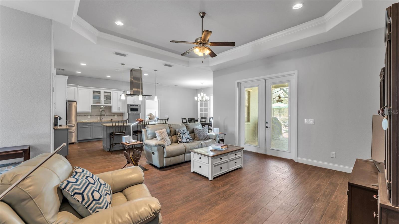 Image 3 of 50 For 7017 Highlands Creek Avenue