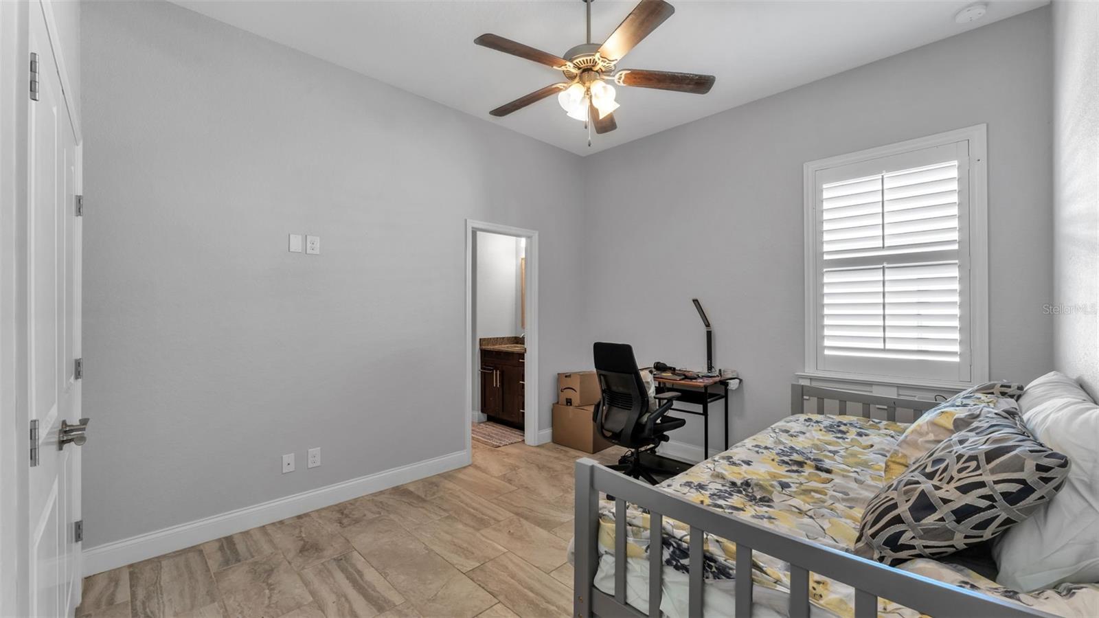 Image 30 of 50 For 7017 Highlands Creek Avenue