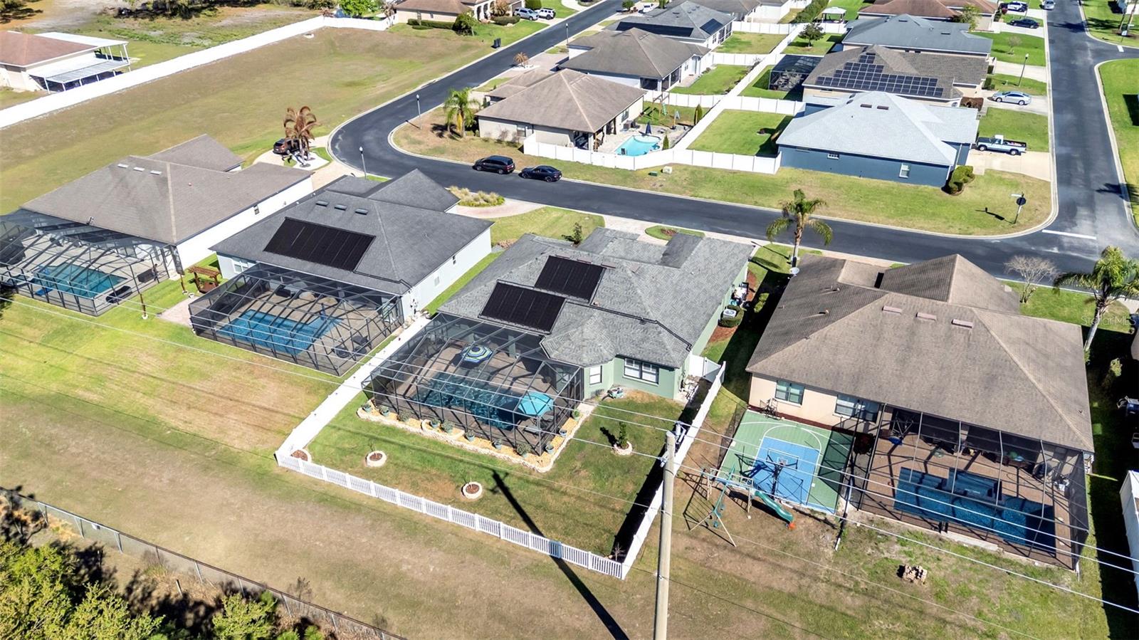 Image 43 of 50 For 7017 Highlands Creek Avenue